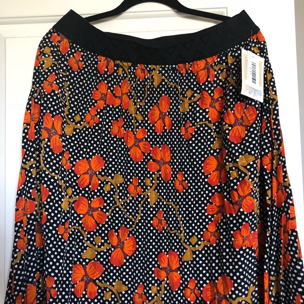 LuLaRoe Jill skirt polka dot